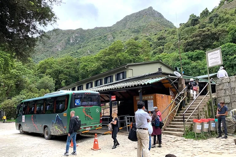 Bus Machu Picchu - Aguas Calientes