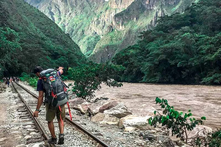 Caminhada Hidrelétrica - Machu Picchu