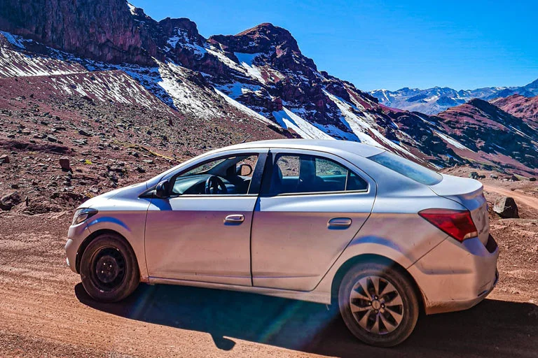 Visita los lugares turísticos en transporte privado